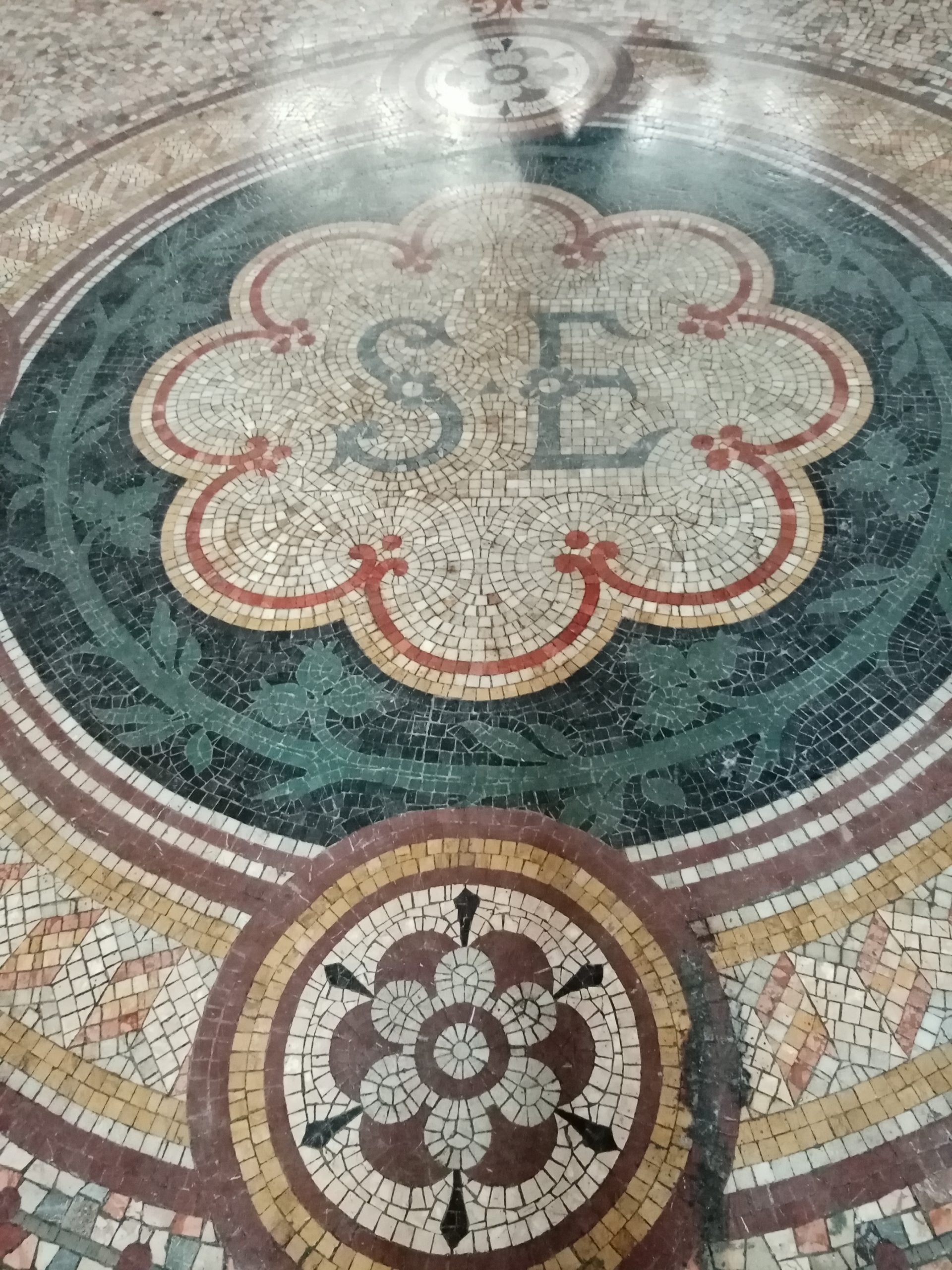 mosaico del pavimento